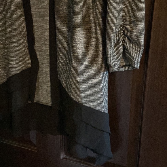 Women’s Cardigan - Picture 3 of 3